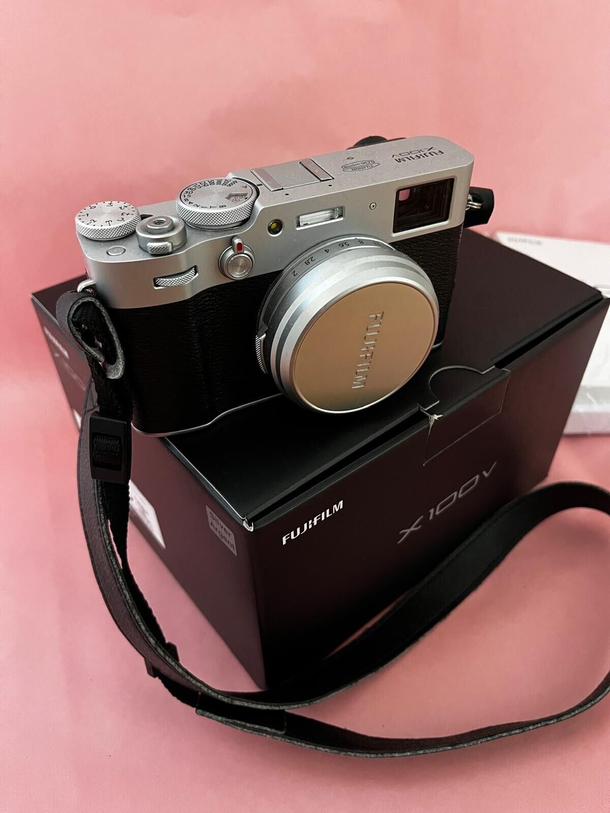 FUJIFILM  X100V