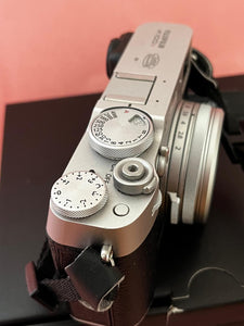 FUJIFILM  X100V